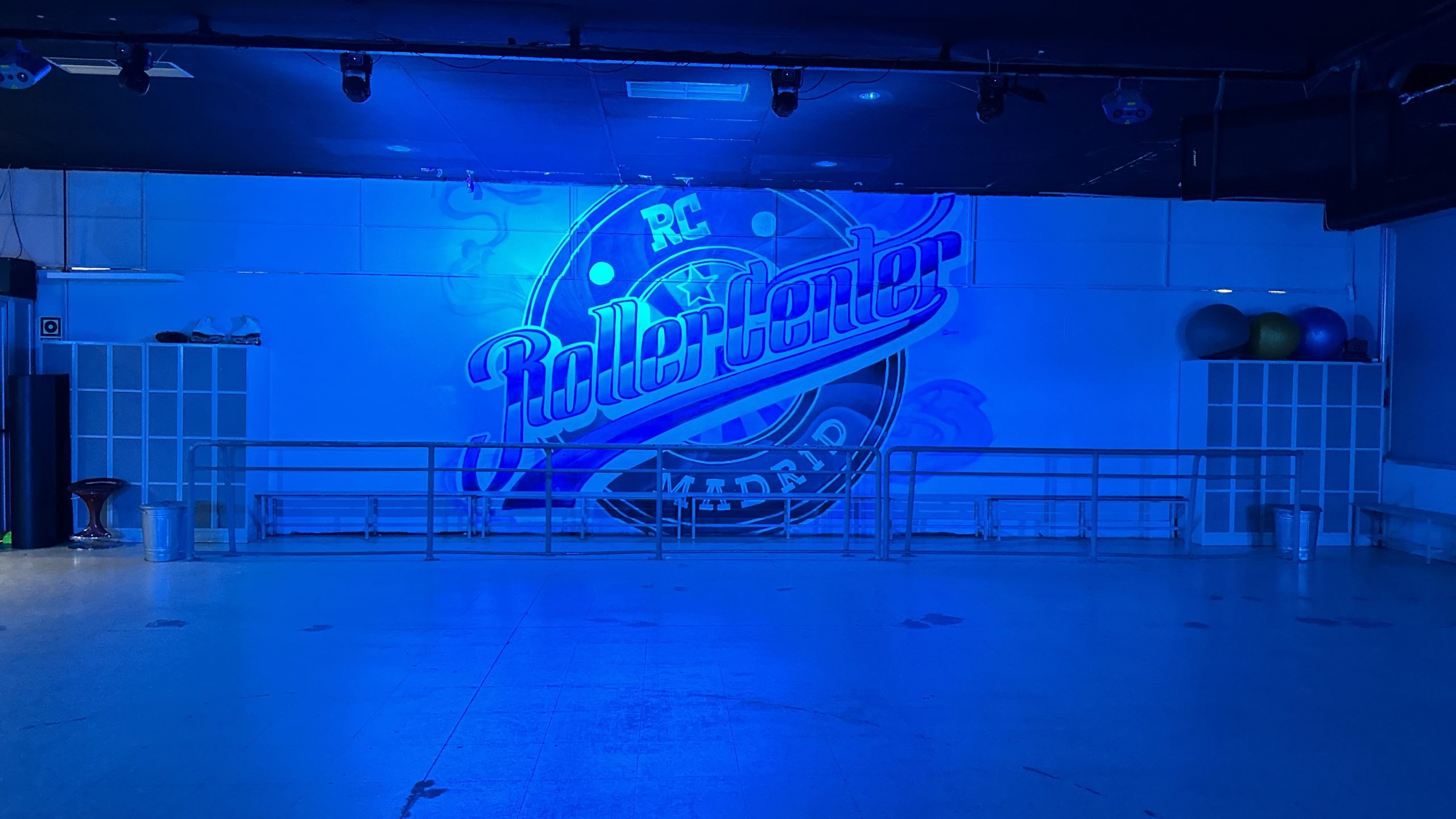 roller-center-sala-normal-logo-blue